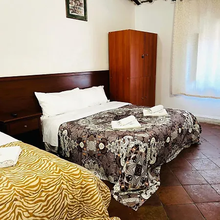 Down-Town Termini Guesthouse בית הארחה