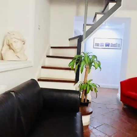 Down-Town Termini Guesthouse רומא